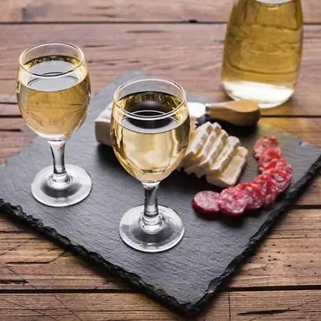 Bodrogzug Vendeghaz Konukevi Tokaj